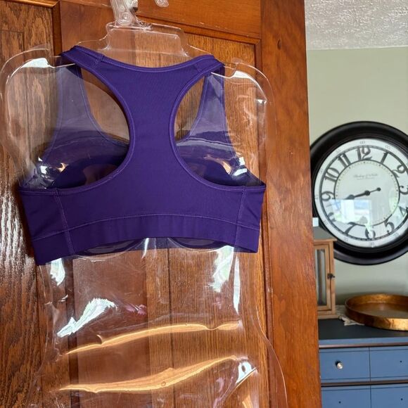 Nike Sports Bra Purple Small Racerback Dri-FIT Athletic Low Impact Workout - Picture 2 of 4